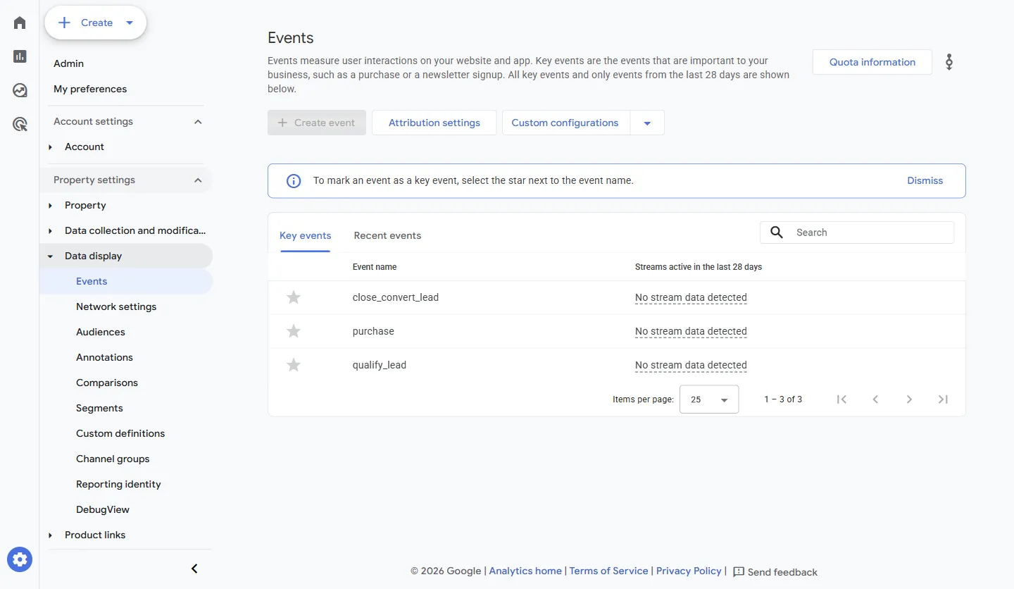 Administrador > Exibição de dados > Eventos: aba de eventos principais (Key events) com a estrela que marca cada um e o botão Configurações de atribuição no topo