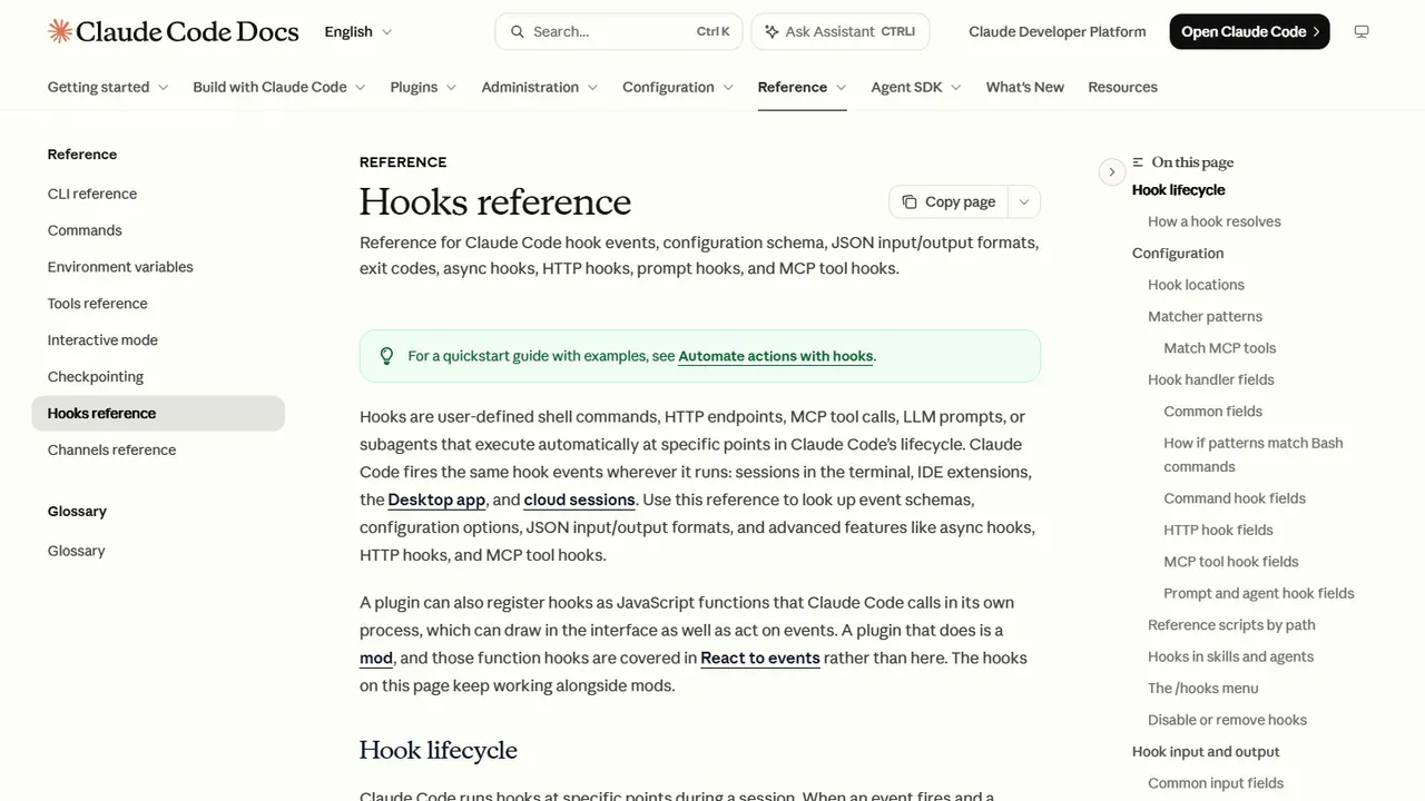 Referência de hooks do Claude Code com a descrição dos eventos e do esquema de configuração
